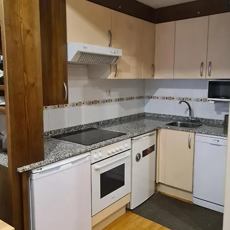 Acogedor Estacion De Esqui San Isidro Apartamento